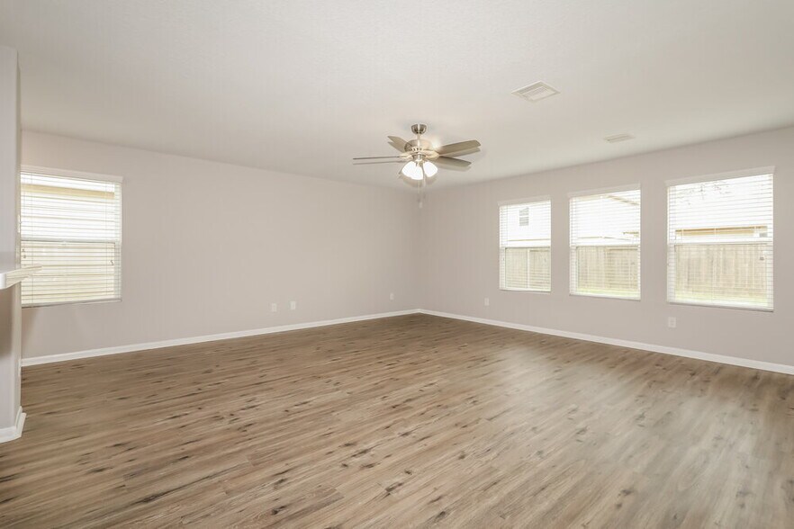 Building Photo - 9943 Chimney Swift Ln