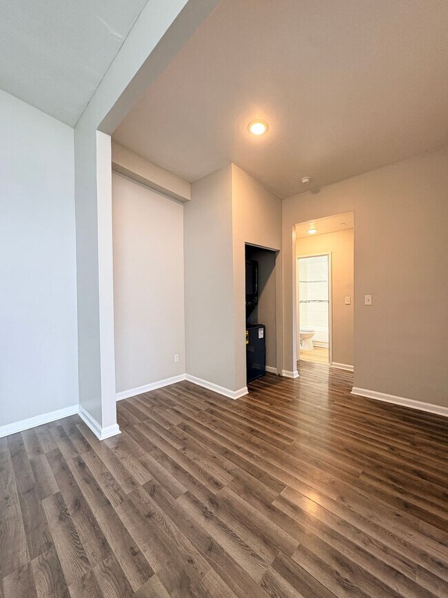 Building Photo - Experience Luxury Living at Bellagio Living I: Modern Apartments in Lawrence, Indiana