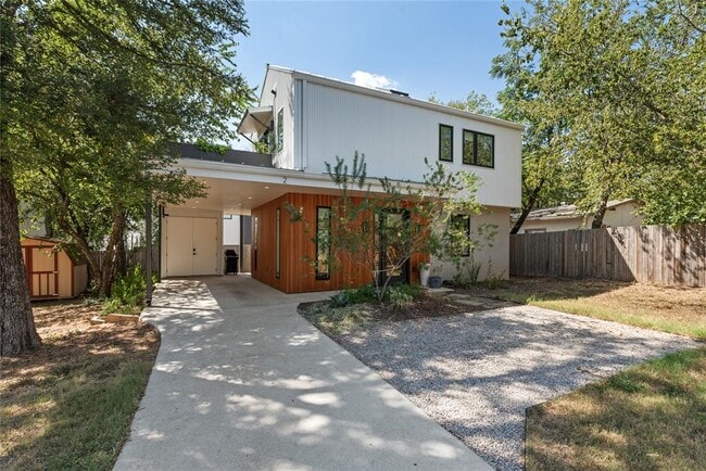 Primary Photo - 1300 Perez St