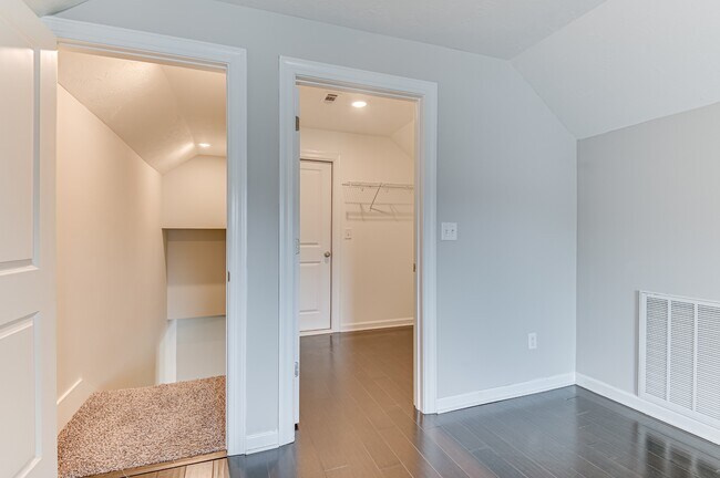 Building Photo - 5107 Heathbrook Dr