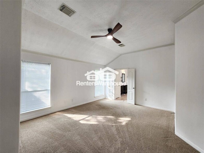 Building Photo - 18730 Dempsey Oaks Dr