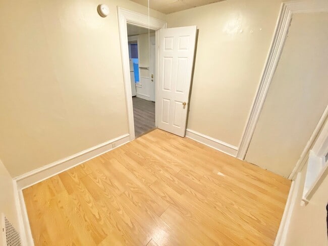 Building Photo - 54-56 Intervale Avenue