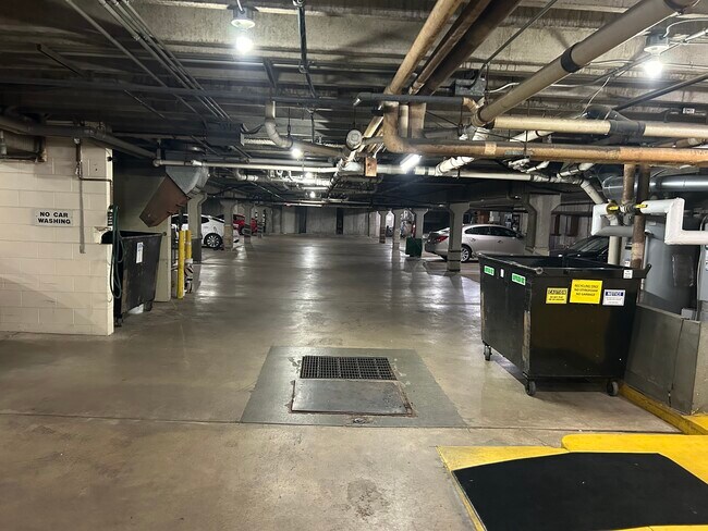 Building Photo - 2904 W 33rd St