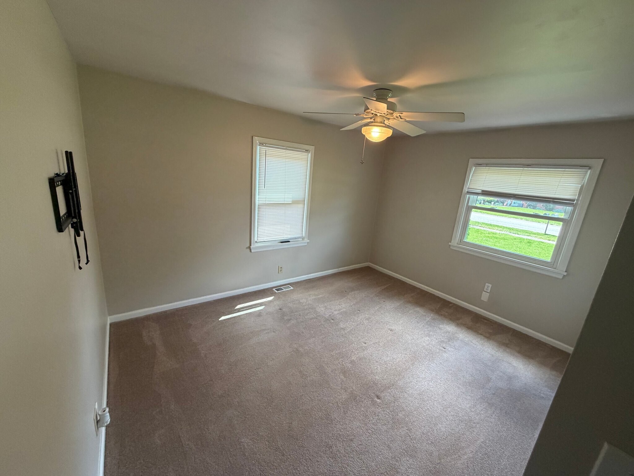 Building Photo - 2005 Keeneland Blvd