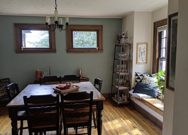 DINING AREA - 217 E Northwood Ave