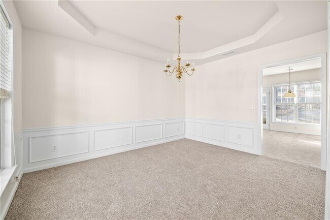 Building Photo - 350 Gaines Oak Way