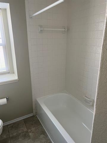 Building Photo - 1718 Doubletree Dr