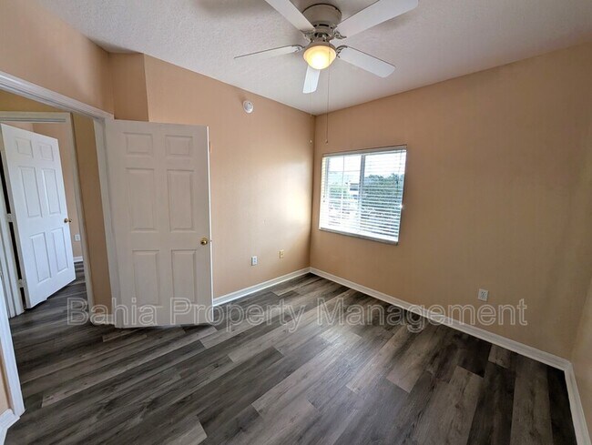 Building Photo - 9533 Newdale Way