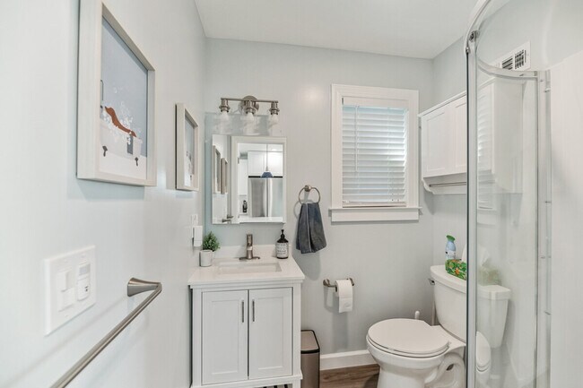 Building Photo - 111 Hanover St