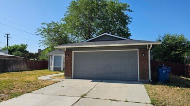 Building Photo - Lovely Single-Story 3-Bed, 2 Bath House in Nampa!