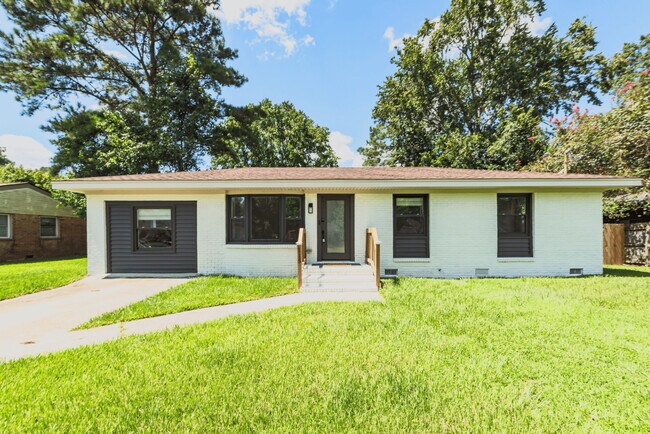 Building Photo - 115 Kathryn Dr