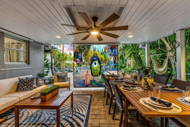 Building Photo - 2004 NE 17th Way