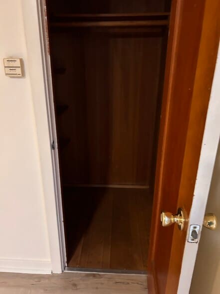 Building Photo - 226 Elefa St