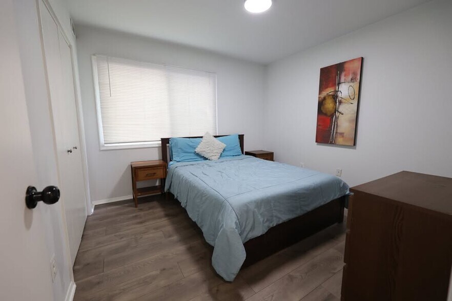 Building Photo - 2912 Kings Chapel Rd