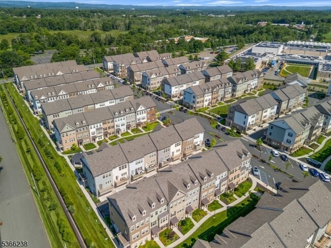 Building Photo - 17 Gala Ct
