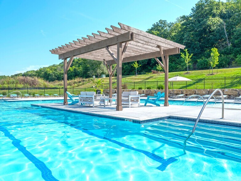 Thrive at Creekside 15310 Trailside Dr Kansas City MO 64152