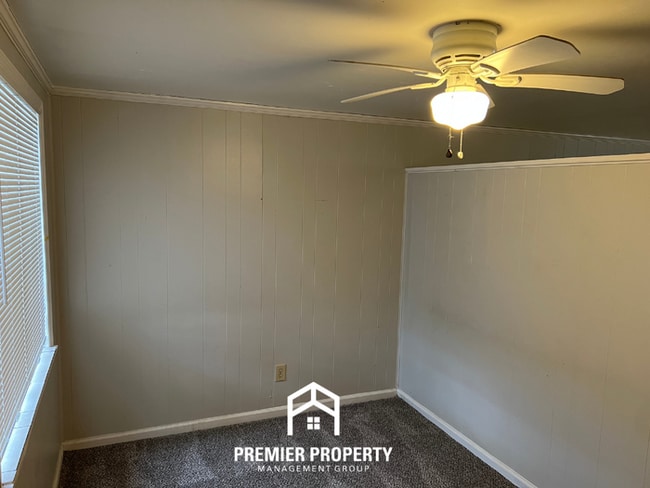 Building Photo - Cozy 1BR Apartment Near Downtown Huntsville w/ Bright Windows & Yard Access