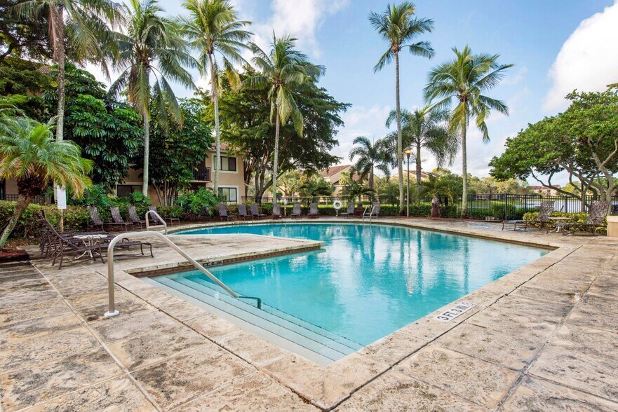 The Reserve at Ashley Lake Apartments 5217 Cedar Lake Dr Boynton