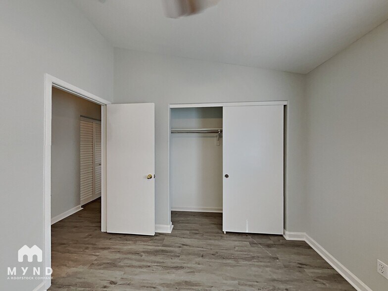 Building Photo - 6602 Elk Creek Ln