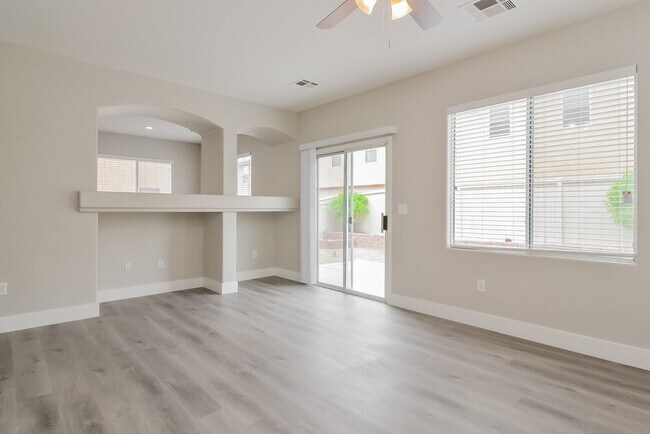 Building Photo - 6556 La Placita Ave