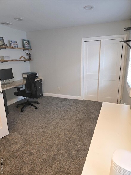 Building Photo - 359 E Pine St