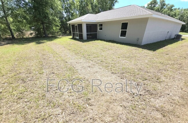 Building Photo - 111 Willow Rd