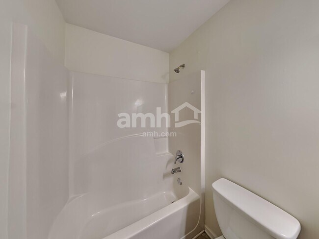 Building Photo - 342 Hidden Creek Ln