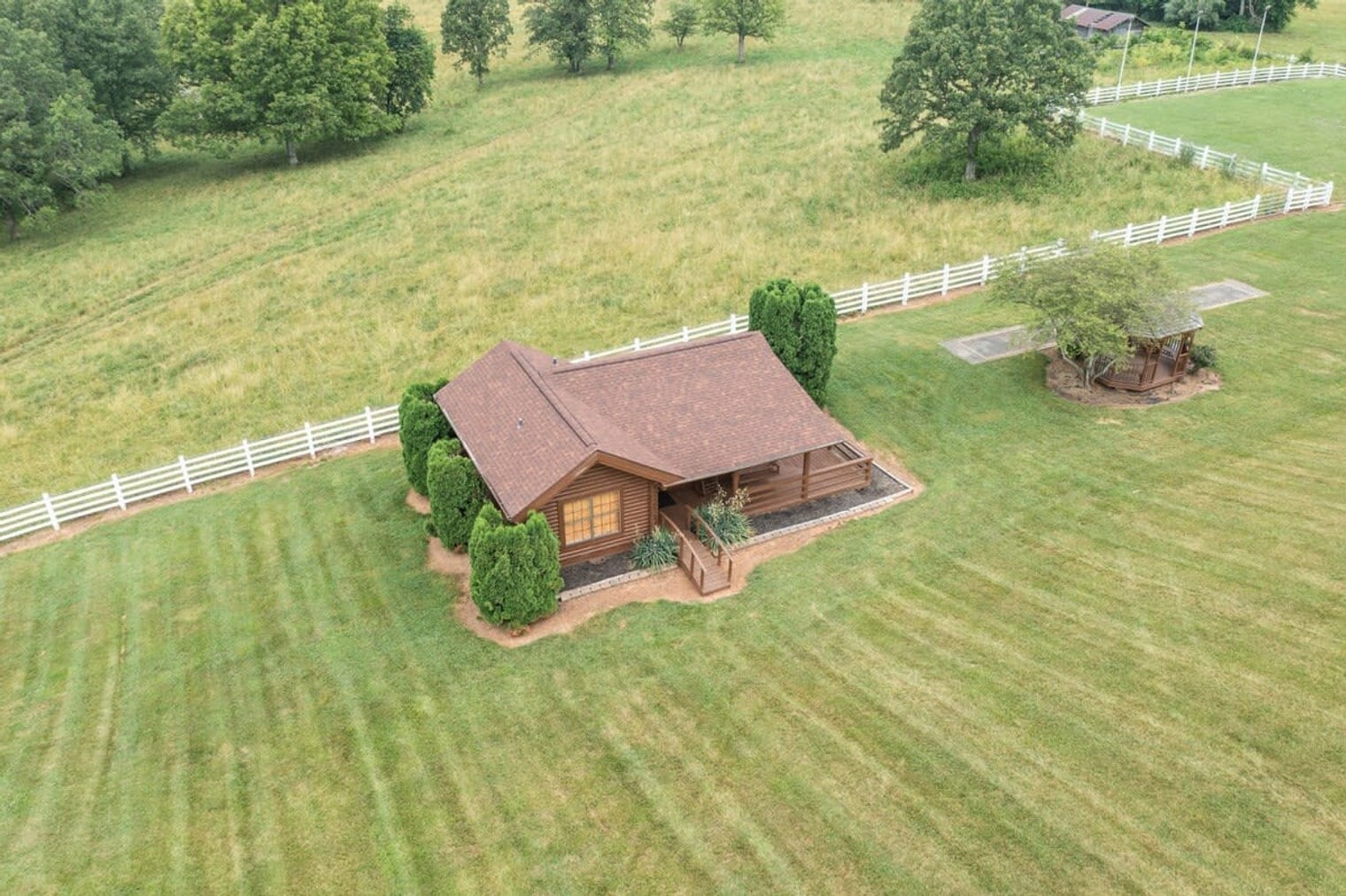 Building Photo - 1614 Oak Hill Rd