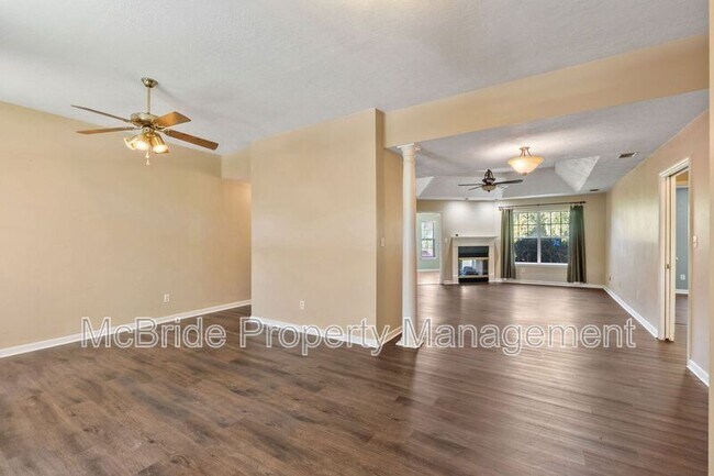 Building Photo - 928 Hunting Horn Wy