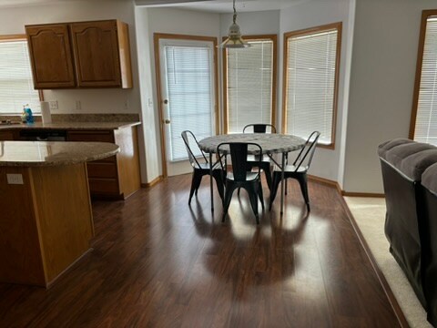 Building Photo - 4812 Desert Plateau Dr