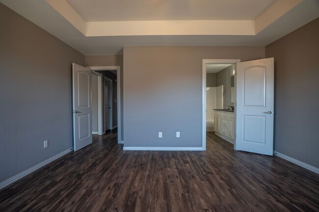 Building Photo - Stunning 3 bedroom, 2 bathroom Home available in Prairie Grove!