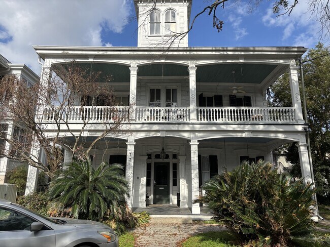 Building Photo - 7715 St Charles Ave