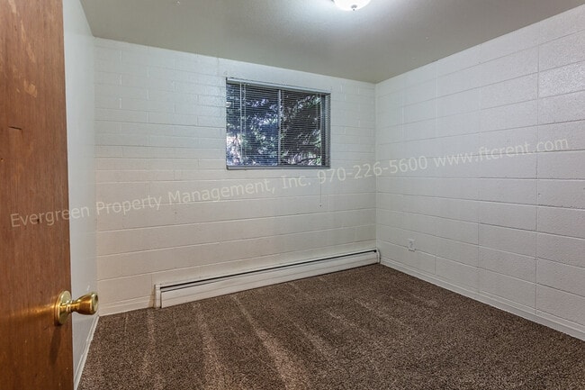 Building Photo - 701 Parker St