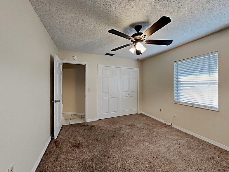 Building Photo - 32819 Blossom Ln