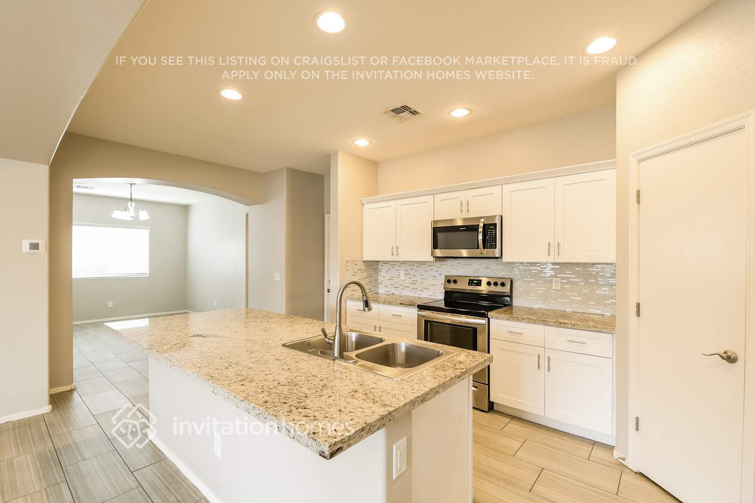 Building Photo - 1723 W Dugan Dr