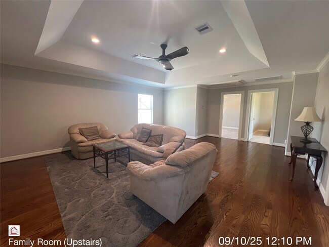 Building Photo - 903 Sugarfield Ct