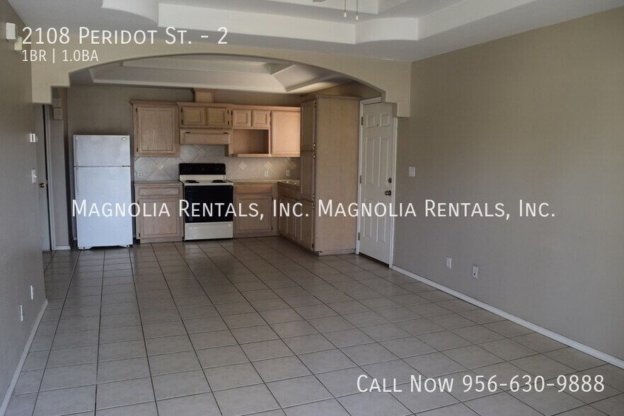 Building Photo - 2108 Peridot St