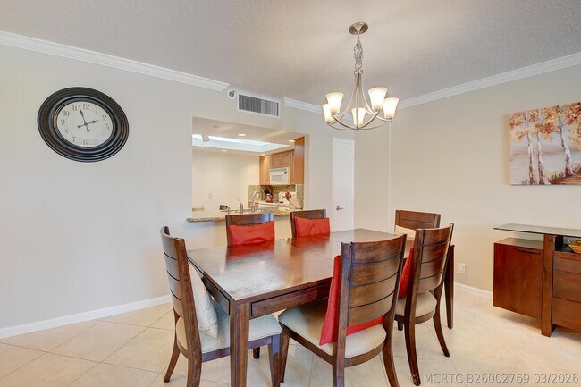 Building Photo - 4748 S Ocean Blvd