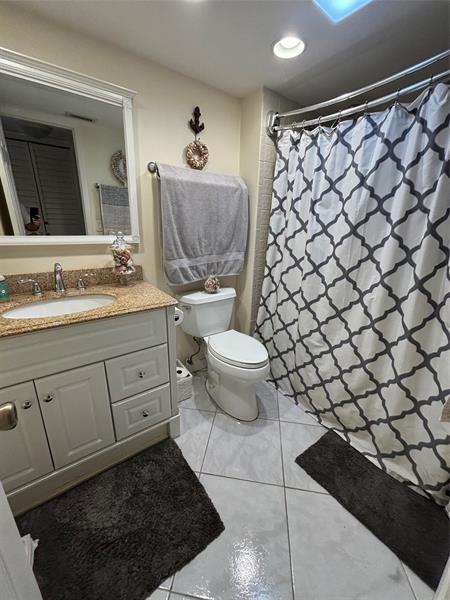Building Photo - 2660 Carambola Cir N