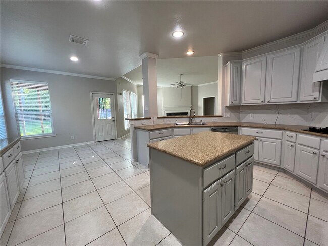 Building Photo - 23703 Banning Point Ct
