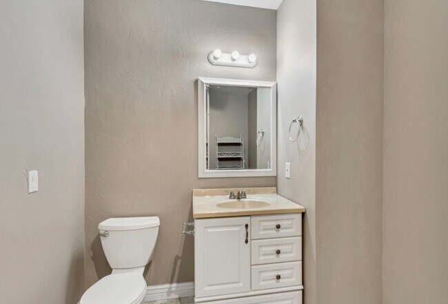 Building Photo - 498 Aspen Peak Dr
