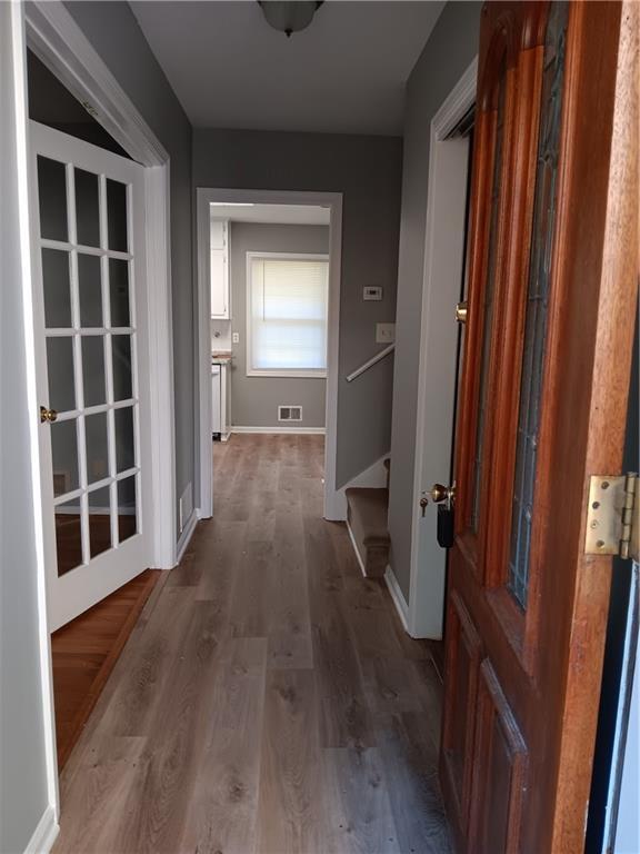 Building Photo - 1415 Bubbling Creek Rd NE