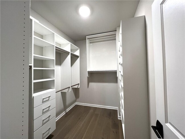 Building Photo - 4353 Parkside Pl