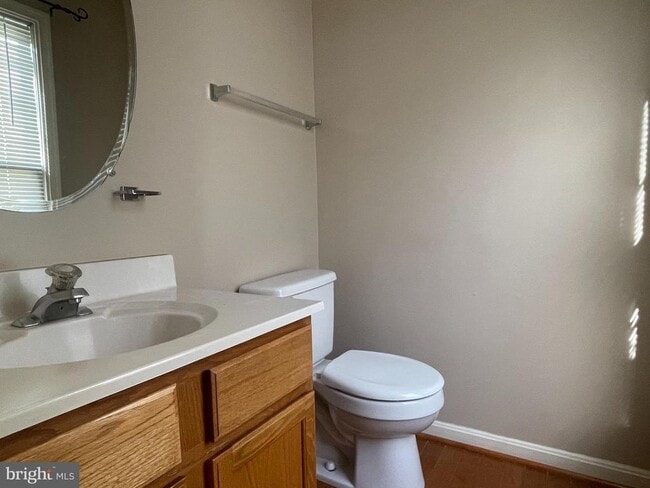 Building Photo - 32 Palace Ln