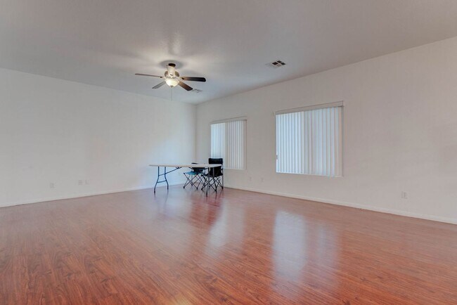 Building Photo - 3109 Strawberry Park Dr