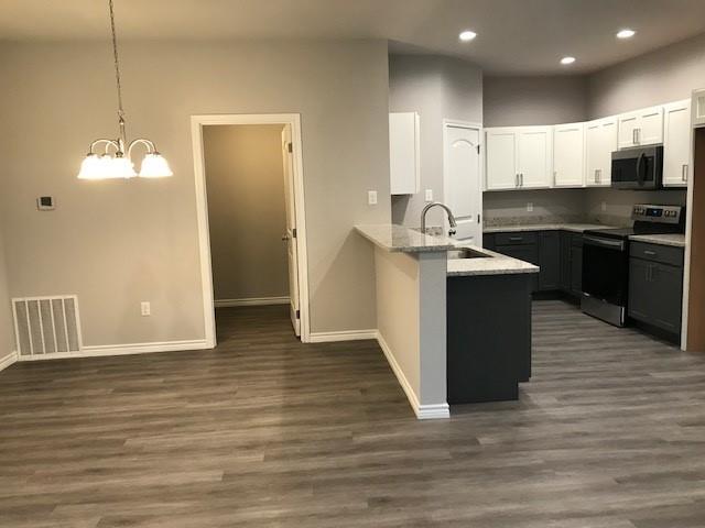 Building Photo - 6045 Jennings Dr