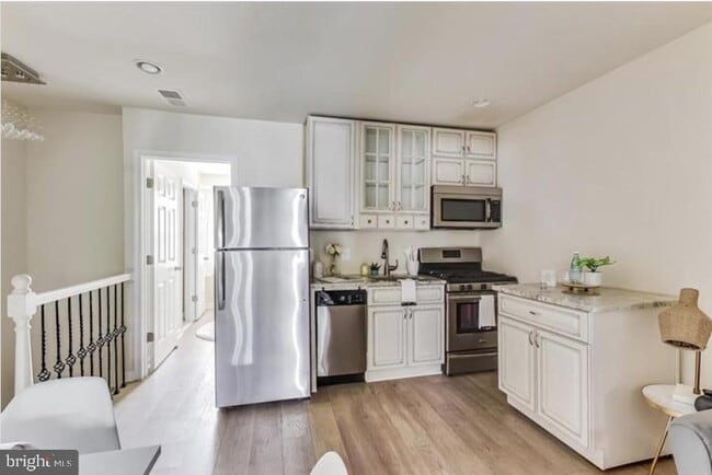 Building Photo - 1720 H St NE