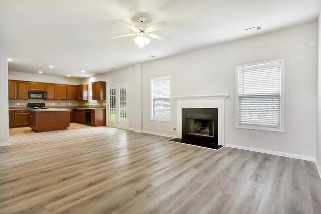 Building Photo - 126 Jordan Crest Ct