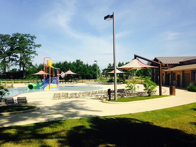 Building Photo - 8934 Alcina Dr