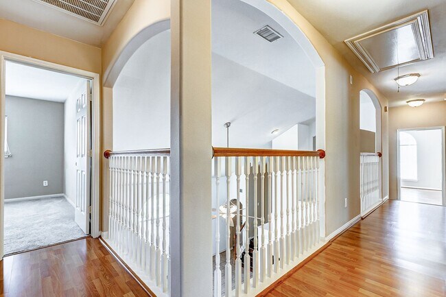 Building Photo - Discover the epitome of suburban living in this exquisite home, nestled on a peaceful cul-de-sac ...